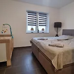 Strandhaus Viktoria * Walchum